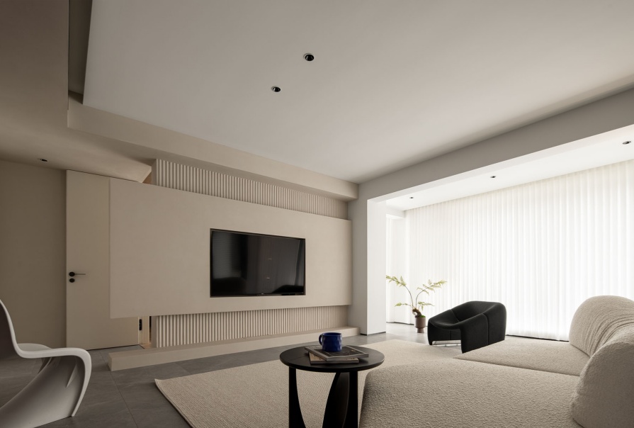 鹏飞南开学苑126㎡现代风格三居室装修案例